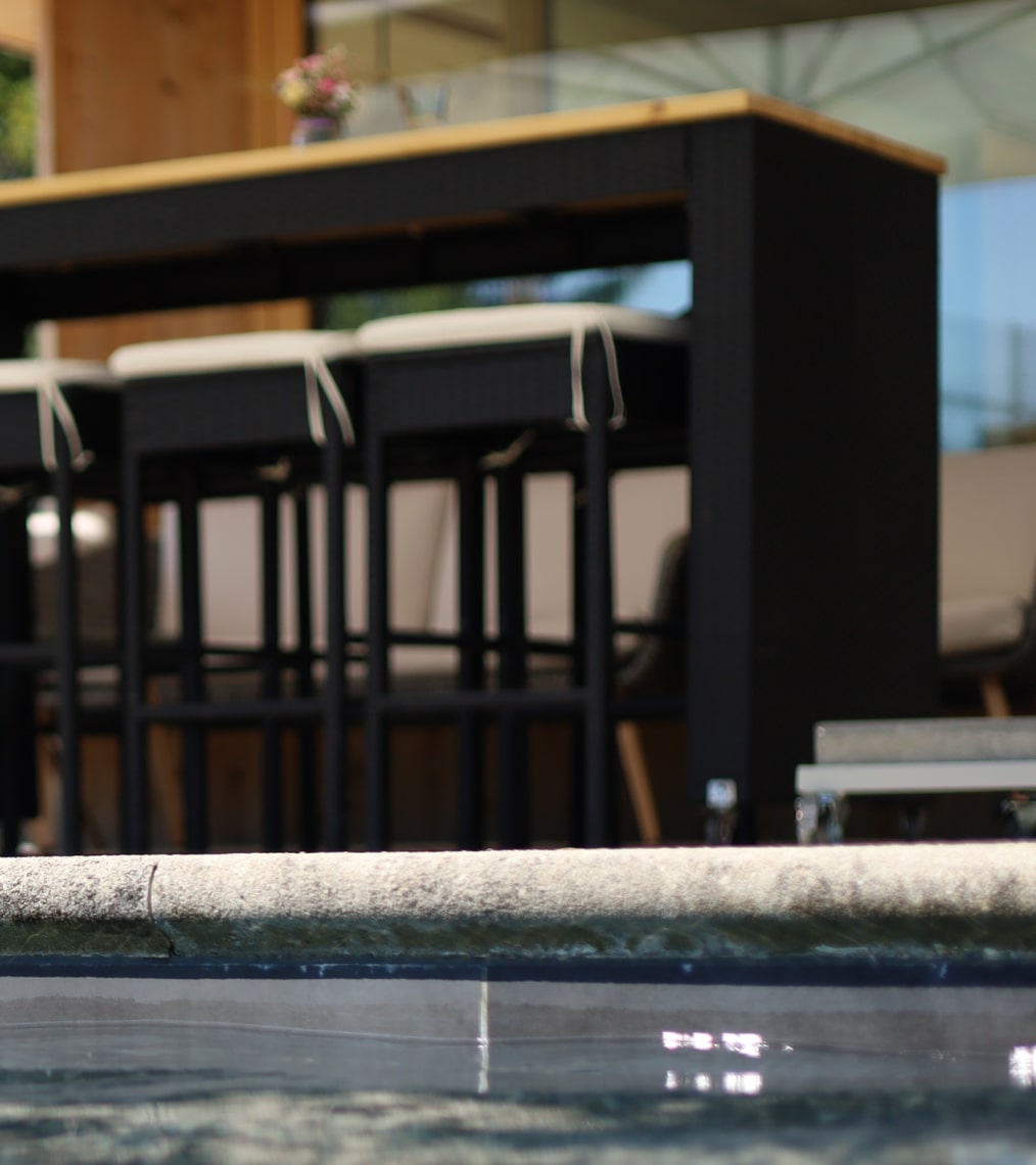 Enthüllung <span class="--brand">Lazarov Tennisschule in Zollikerberg</span>